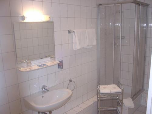 Hotel-Gaststatte Mutter Buermann Hemmingen  Номер фото